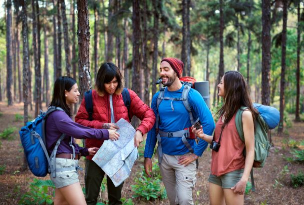 group-of-people-traveling-concept-PBNCKWD